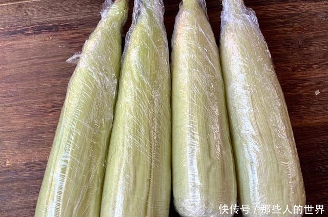 玉米皮|保存玉米,直接放冰箱冷冻就错了,教你2招,保存一年都新鲜