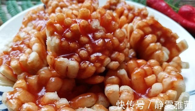 我家杏鲍菇从来不清炒，裹点淀粉这样做比肉更香，刚上桌就吃完了