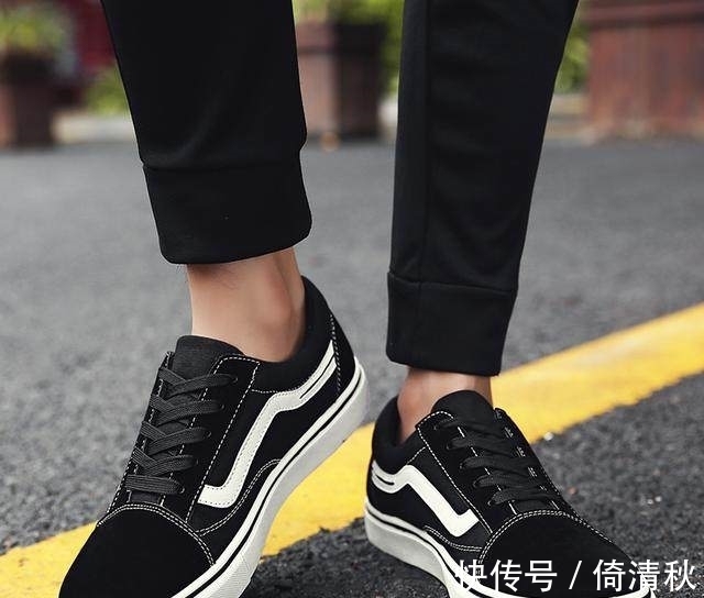 板鞋|为什么男人的鞋不能乱穿，里面的颜色是大忌，看完就会懂