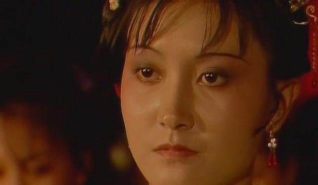 薛宝钗$《红楼梦》中的女子谁最可怜不是林黛玉,不是贾迎春,而是她!