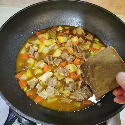 咖喱牛肉煲|咖喱牛肉煲