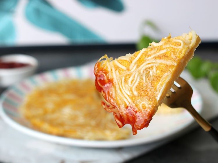 方便面还能煎着吃?带你解锁泡面的新吃法,好吃停不下来