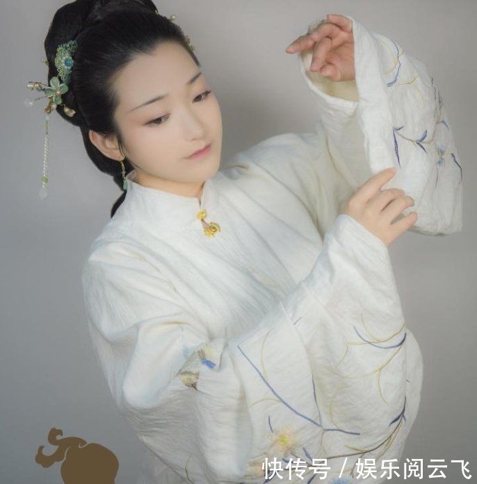 曹雪芹$这个女人才是林黛玉的原型,连曹雪芹都得叫她姑奶奶