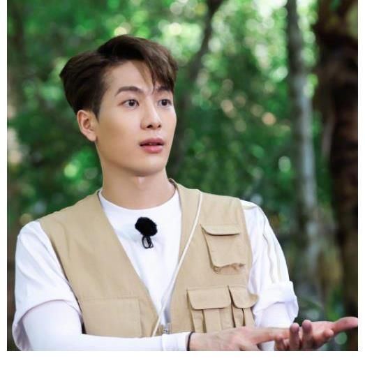 王嘉尔|奔跑吧:张哲瀚“自作自受”,泡沫造型帅气,蔡徐坤、王嘉尔笑趴