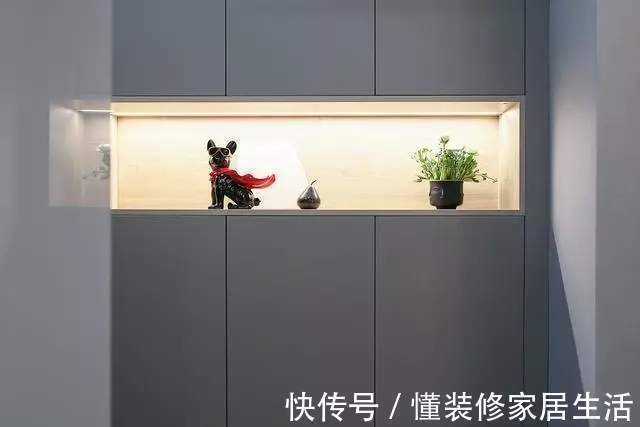 小户型|90㎡现代轻奢风,一进门就美到了,主卧床头灯的设计好浪漫