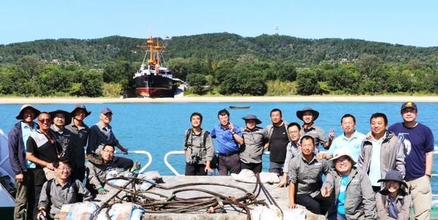 铁甲|沉海126年 18吨铁甲重见天日 定远舰水下考古有咱“扬家将”