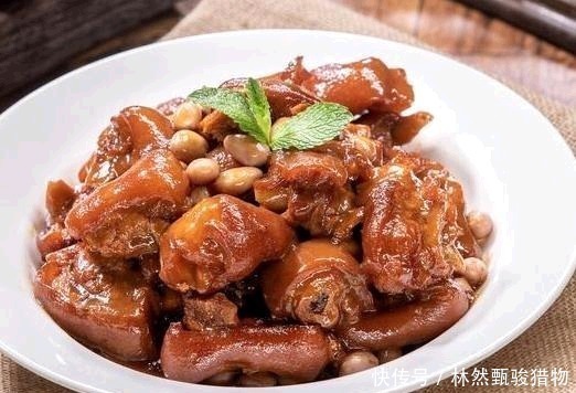 陈皮|30年大厨炖猪蹄时,多放2味料,猪蹄更易软烂,又香又入味