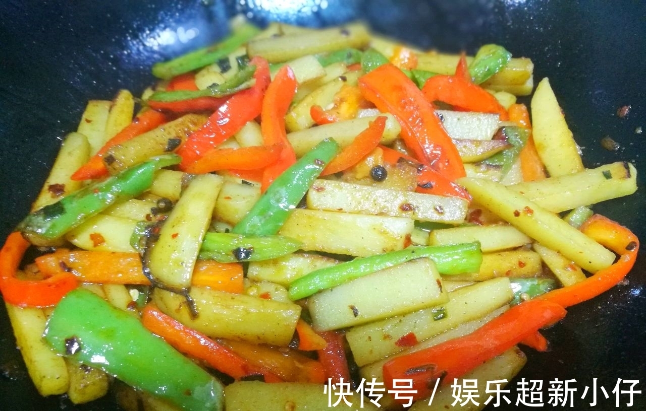 下饭|土豆此做法,下饭又解馋,大人孩子都爱吃,吃着太过瘾了