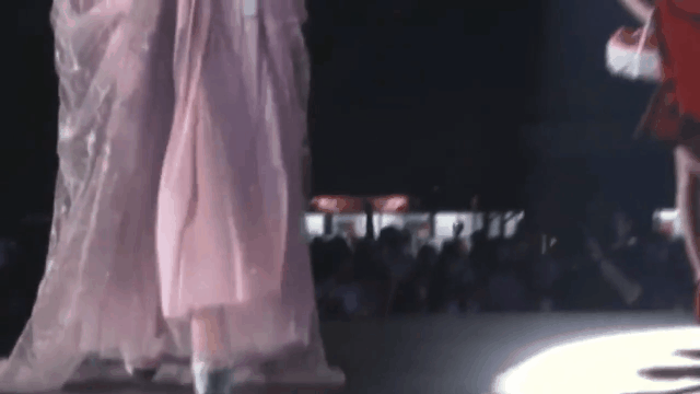 文化 日本女明星因穿“半透明汉服”走秀被喷!汉服迷:这是对国风不敬