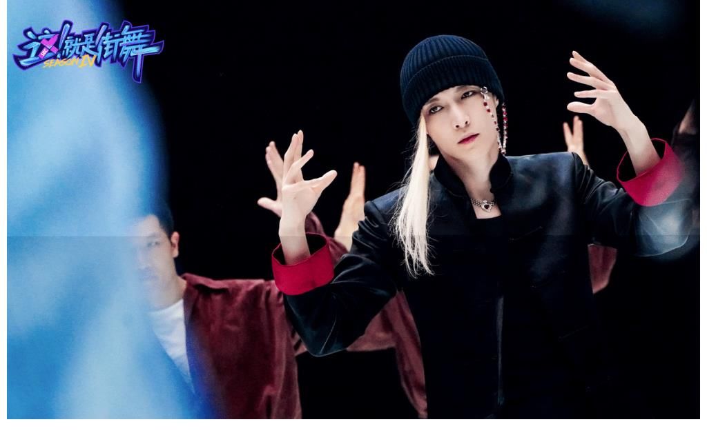 业务能力|综艺节目火爆半边天了,前面有哥哥撑场,后有小鲜肉热舞