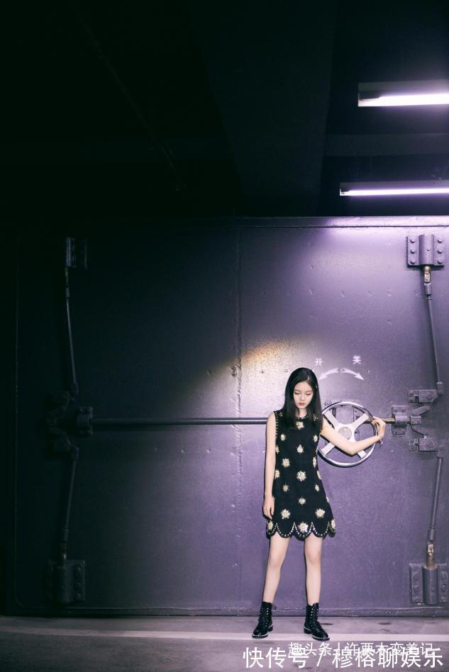 搭配 你的小白鞋该换了,今年流行这5种鞋,舒适百搭,时髦精都爱了