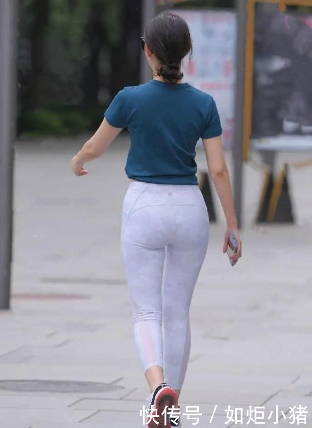 裙子|腿粗怎么穿好看别再穿裙子了,打底裤陪你“玩转”夏日