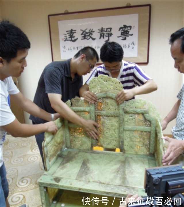 玉器$男子花50万造赝品,拍出2.2亿高价,专家:亏了,不少于10亿