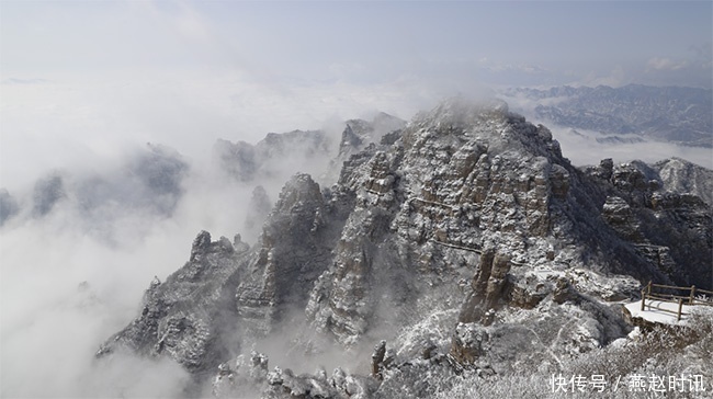 白石山雪后惊现美景：冰挂、雾淞、云海美不胜收