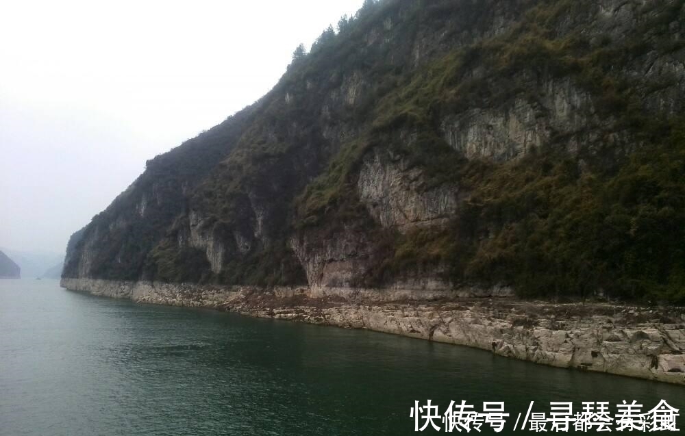 王维&王勃和王维都是天才诗人,各写下一首《山中》,千百年来高下难分