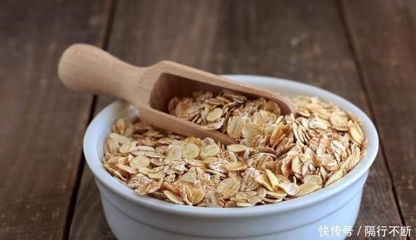 燕麦|高血压人群的福音,坚持每天吃,助你软化血管,血压也平稳!