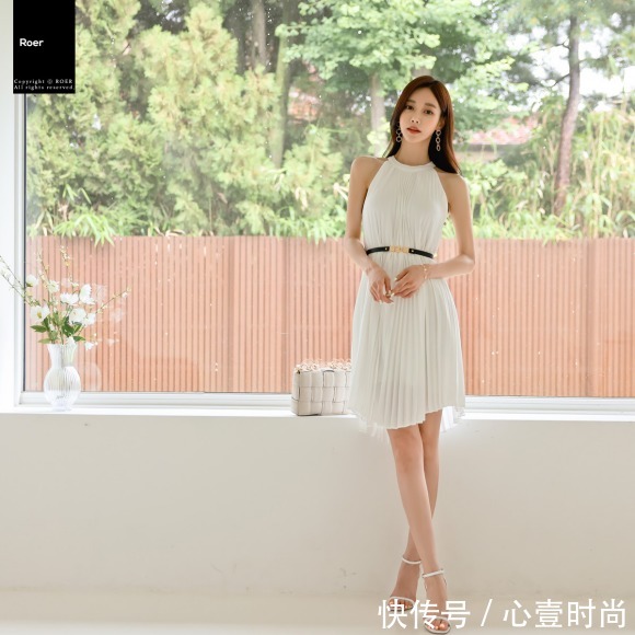 时尚|女神孙允珠高清时尚搭配:梦蕊仙白融雪秋露寒霜折纹裙