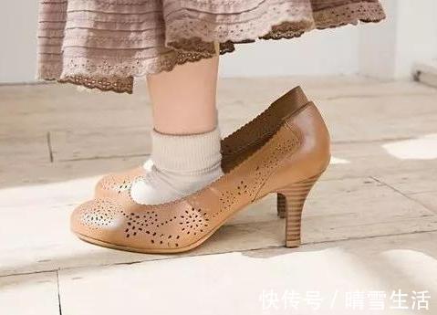 鞋子|5岁孩子双脚变形,只因长时间穿这种鞋子,父母要注意