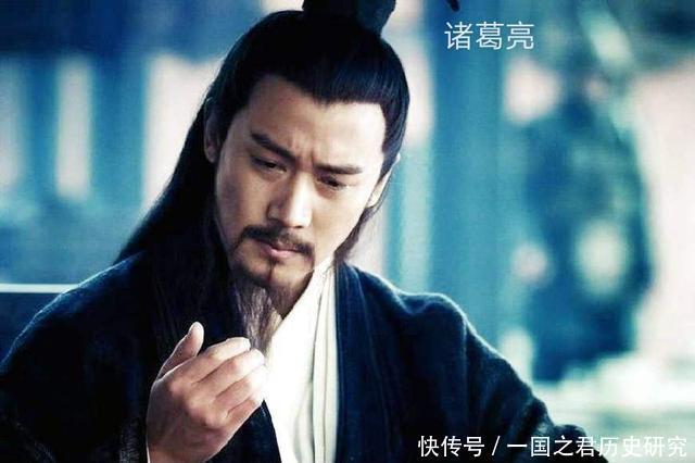 曹操打|曹操的五大谋士如何排名，若诸葛亮加入曹操，能排第几能挤掉谁