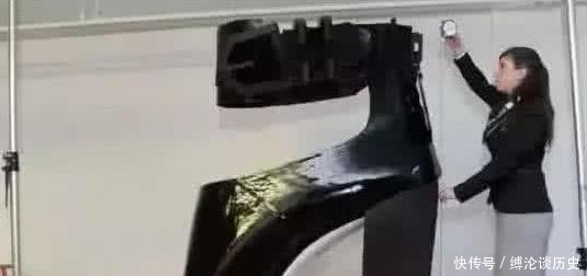  胡子|吉尼斯世界之最：最后的女子一次能舔32次，网友：怎么做到的？