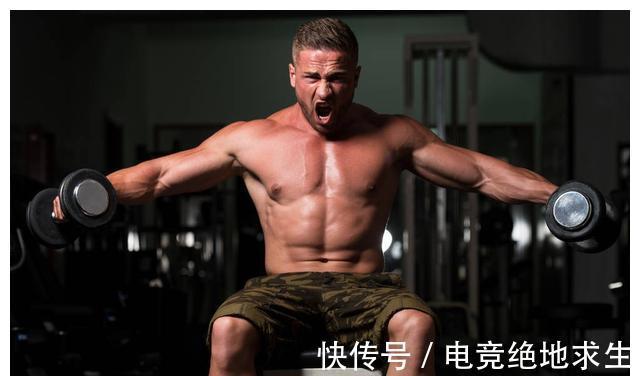 肌肉|肩部和腿部肌肉薄弱,分享1套每周4练计划,让全身肌肉更协调