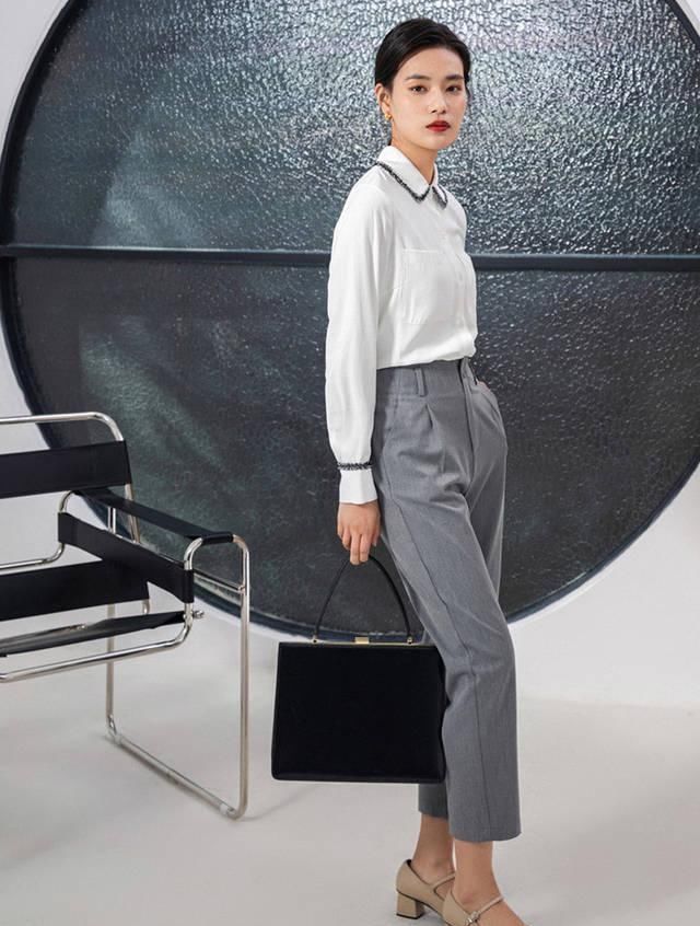 显得|35岁女人春季怎么穿上班服不仅接地气,还能彰显知性利落一面