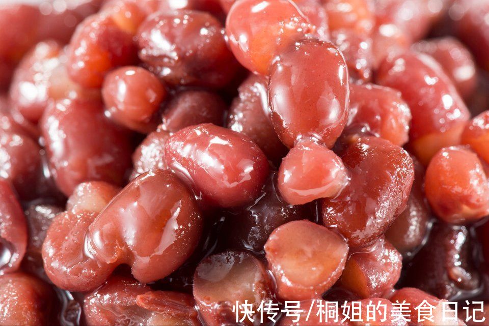 豆沙馅不用买，在家就能做，步骤简单一次成功，清甜细腻香喷喷