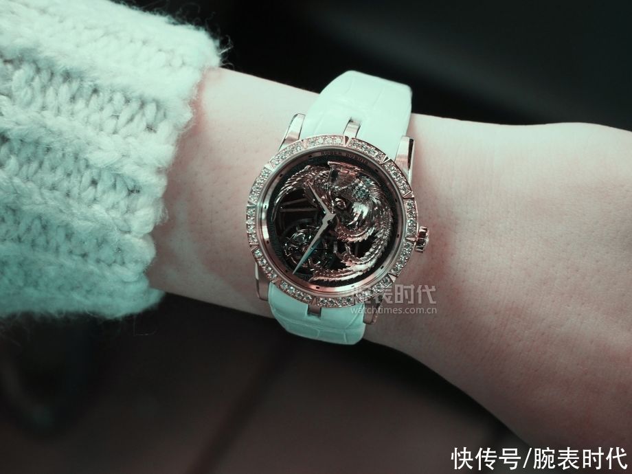 罗杰杜彼怎样玩转中国的龙和凤、还满意你看到的吗？