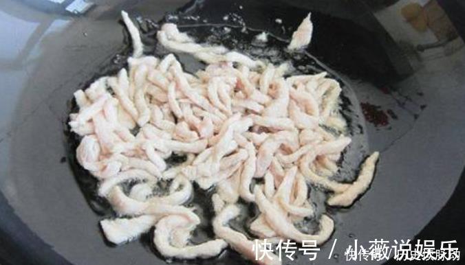 炒瘦肉|炒瘦肉,怎么做能避免炒老?牢记4点窍门,肉软嫩不老,很实用