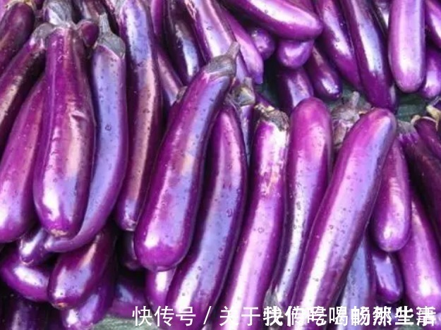 鱼香茄子|鱼香茄子别再炸了，学会1个技巧，茄子不发黑不油腻，软糯又入味