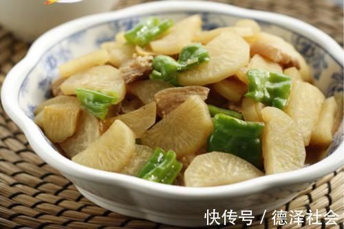 萝卜别腌着吃，和它是绝配，简单炒一炒，营养滋补，不懂可惜了