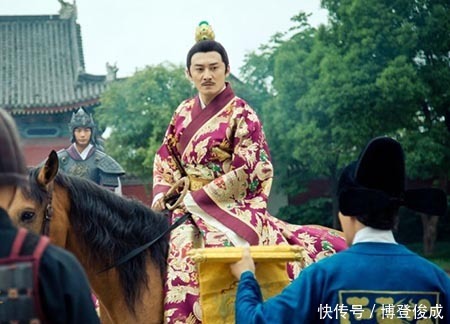 皇宫|建文帝出逃后朱棣直奔皇宫,小官拦住他问了句话,最终成四朝宰相