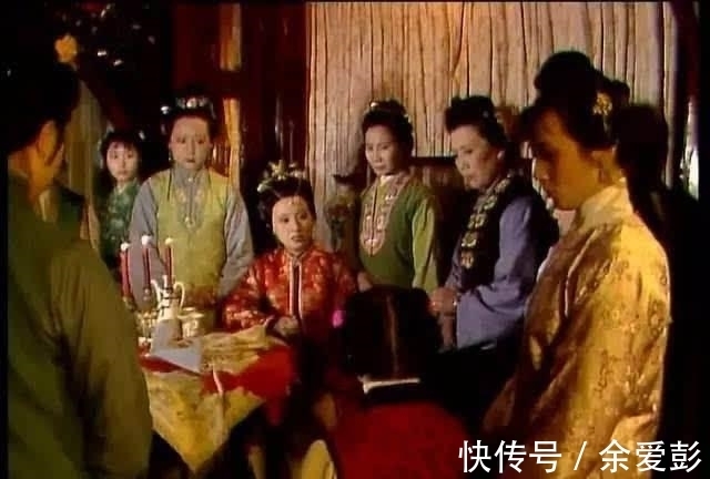 抄检大观园&抄检大观园暗示了贾宝玉的婚姻,贾府选了谁?王熙凤就是风向标