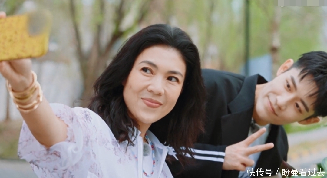 许晴|堪比《花少2》团综:首期就有小群体,宋丹丹强势苏芒成许晴2.0