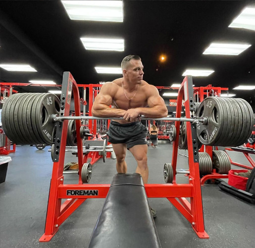 大重量|肌肉爆表,能扛起1千斤的重量,力量大到被怀疑是在用“假片”