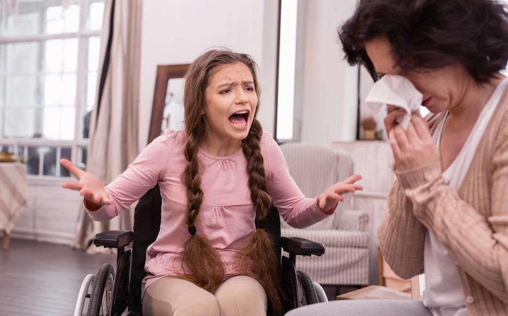 间接胆红素|体检时三个指标很正常,恭喜你,肝脏很健康,真正达标的人,不多