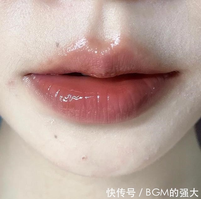 口红 口红界的显白“四霸主”,质地顺滑调色高级,黄皮女生要知道!