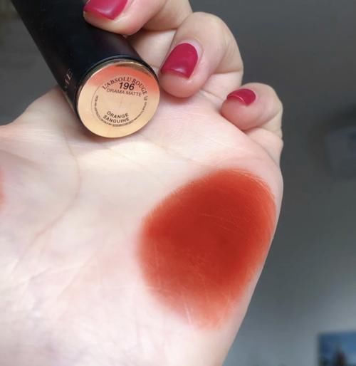 花钰|这些口红，让你显得整体的妆容很高级，黄皮的女生涂上也超级显白