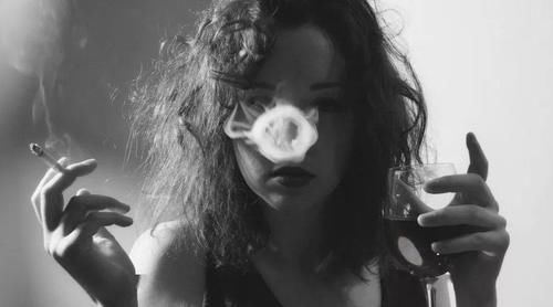 喝红糖水|坐月子别碰这些食物!这十大饮食禁忌你知道吗?