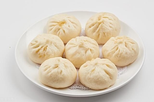 皮薄馅大|豆角蒸包子实在是太香了，这样调馅香嫩不出水，皮薄馅大满嘴香