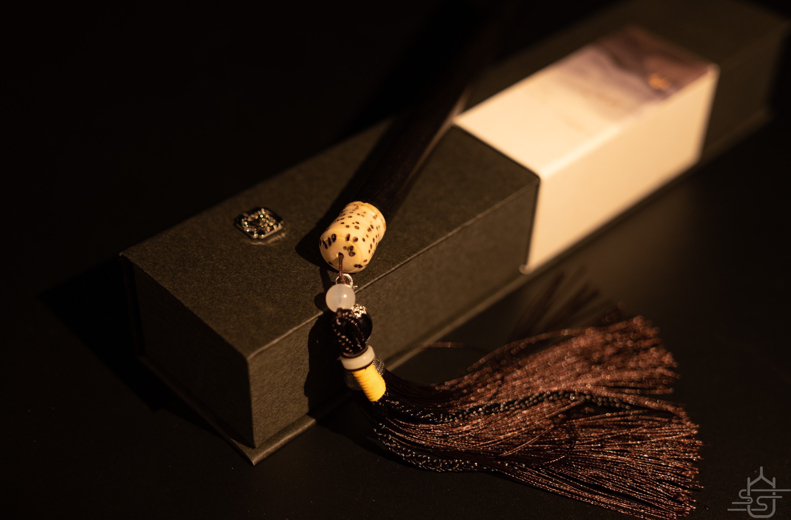 自适居手工越南红土沉香 搭配 黑檀木菩提根香桶