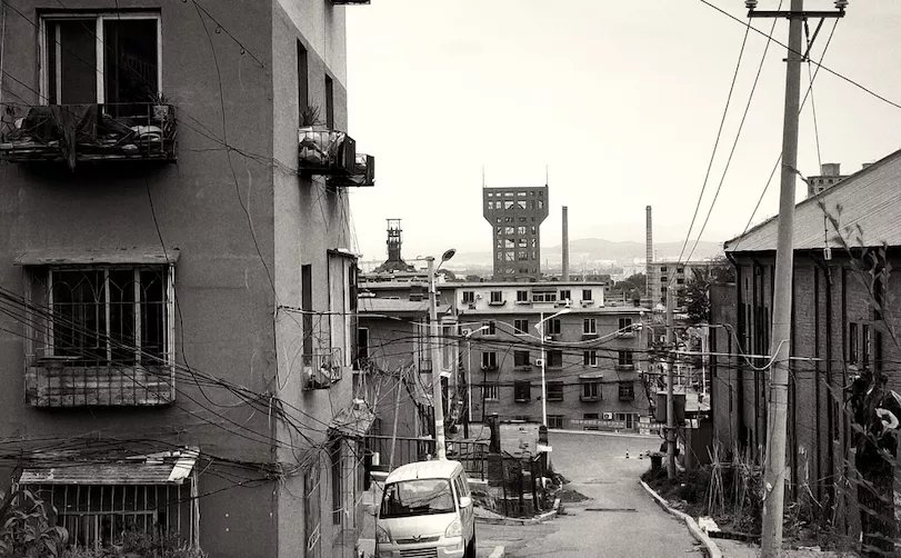 郑然|攒3万块去鹤壁买房后，他们的梦被击碎了