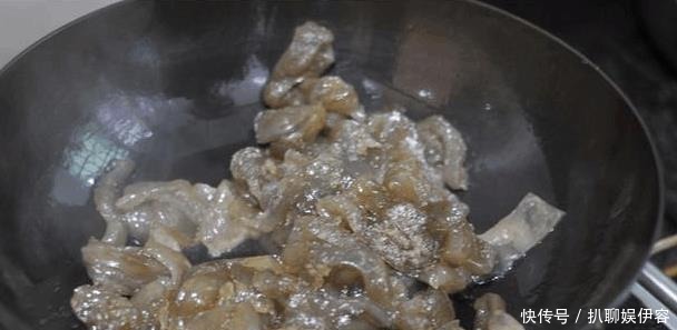 a971|头一回去男朋友老家, 他奶奶做了小吃, 停不下嘴