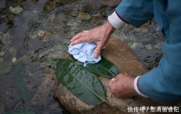  好吃|想吃粽子不用买，用个塑料瓶就能包！不松散不漏米，比买的还好吃