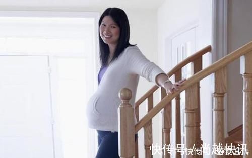 催生|“最苗条”产妇火了,待产室跳舞催生,网友质疑真是快生了吗