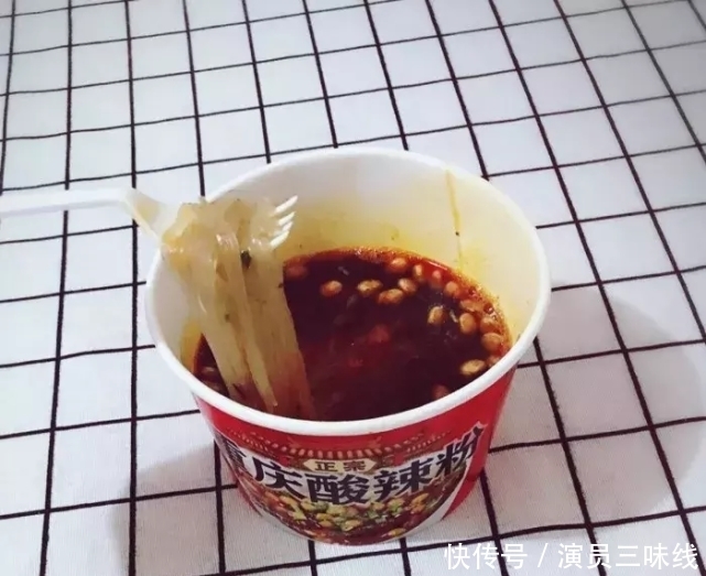 最爱|10种平价路边摊美食,用生活费买来吃,哪种是你的最爱呢?