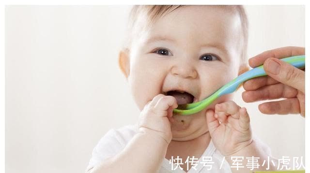 迷藏|1组图看懂宝宝1岁前的视力变化,生命好神奇,看完同情宝宝啦