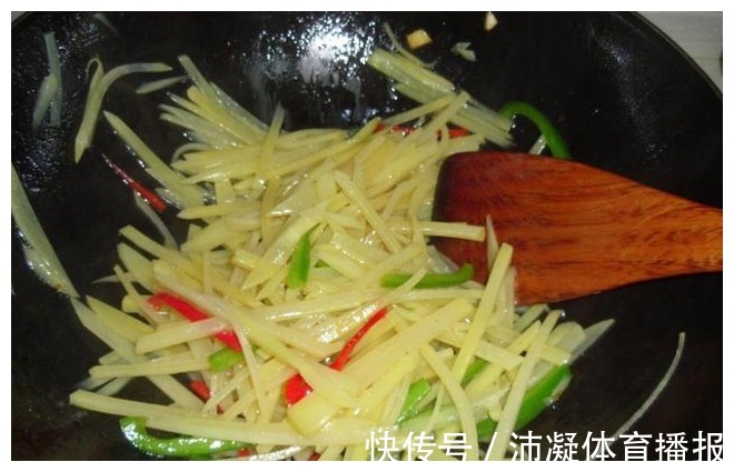 土豆|这菜，营养开胃助消化！2.5一斤，我家一年吃掉上百斤