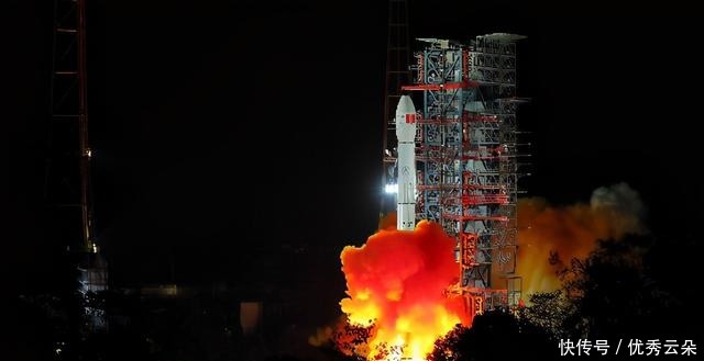 奥秘 月球背面是什么样子玉兔二号探索成功，奥秘因此揭开！