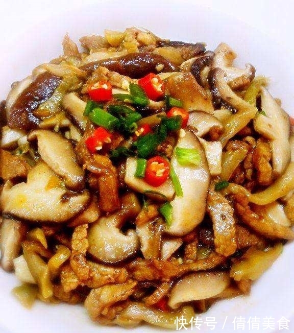 此菜，是儿子的最爱，鲜香嫩滑，儿子两天不吃就嘴馋，做法还简单